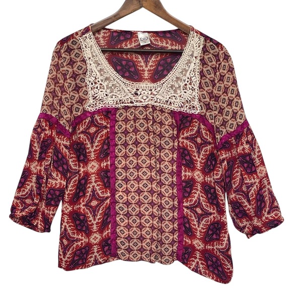 bila Blouse Women Size M Red Crochet Lace Mixed Print Paisley Rayon Boho Peasant - Picture 1 of 9